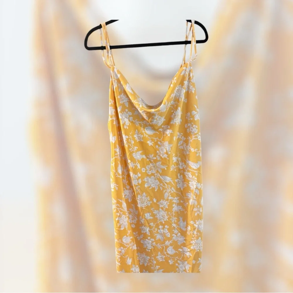 Abercrombie and‎ Finch yellow floral maxi dress
